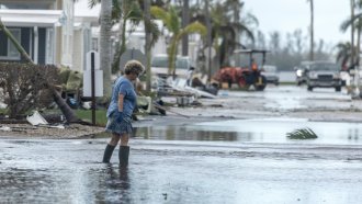 uraganat miltan ostavi naj malko 5 zhertvi i 150 tornada no naj loshiyat sczenarij se razmina 2 https://netnews.bg/wp-content/uploads/2024/10/uraganat-miltan-ostavi-naj-malko-5-zhertvi-i-150-tornada-no-naj-loshiyat-sczenarij-se-razmina-2.jpg