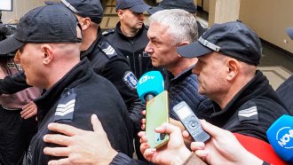 zaradi sluchaya ibryamov pp db sthe iska talkuvane za deputatskiya imunitet 2 https://netnews.bg/wp-content/uploads/2024/10/zaradi-sluchaya-ibryamov-pp-db-sthe-iska-talkuvane-za-deputatskiya-imunitet-2.jpg