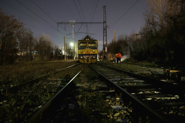 derajlira patnicheski vlak za gabrovo nyama postradali 1 https://netnews.bg/wp-content/uploads/2024/12/derajlira-patnicheski-vlak-za-gabrovo-nyama-postradali-scaled.jpg