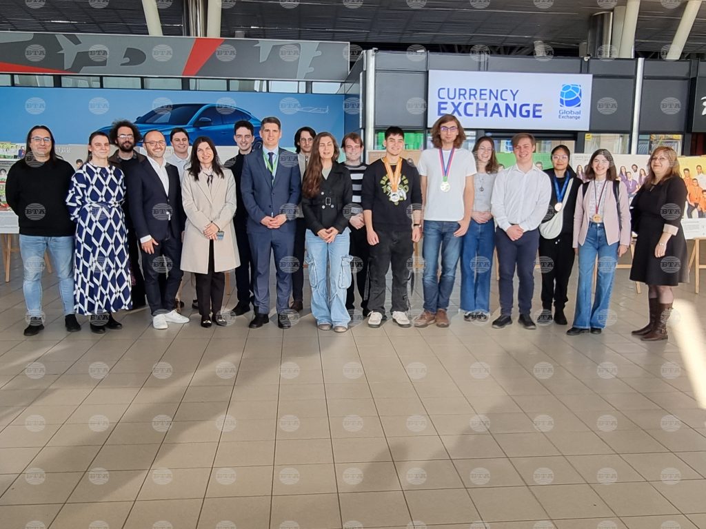 izlozhbata fantastichni umove speczialno izdanie na proekta moite buditeli beshe otkrita na terminal 2 na letistheto v sofiya https://netnews.bg/wp-content/uploads/2024/12/izlozhbata-fantastichni-umove-speczialno-izdanie-na-proekta-moite-buditeli-beshe-otkrita-na-terminal-2-na-letistheto-v-sofiya-scaled.jpg