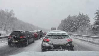 kilometrichno zadrastvane na magistrala trakiya zaradi katastrofa 2 https://netnews.bg/wp-content/uploads/2024/12/kilometrichno-zadrastvane-na-magistrala-trakiya-zaradi-katastrofa-2.jpg