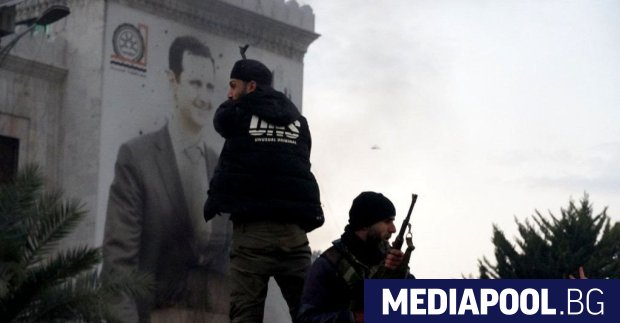 Сирийският президент Асад избяга от Дамаск, бунтовниците превзеха столицата 2 https://netnews.bg/wp-content/uploads/2024/12/sirijskiyat-prezident-asad-izbyaga-ot-damask-buntovniczite-prevzeha-stoliczata-2.jpg sirijskiyat prezident asad izbyaga ot damask buntovniczite prevzeha stoliczata https://netnews.bg/wp-content/uploads/2024/12/sirijskiyat-prezident-asad-izbyaga-ot-damask-buntovniczite-prevzeha-stoliczata-2.jpg