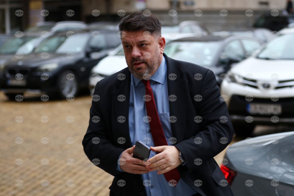 spored atanas zafirov e razumen hod parviyat mandat za sastavyane na pravitelstvo da bade vrachen sled nova godina https://netnews.bg/wp-content/uploads/2024/12/spored-atanas-zafirov-e-razumen-hod-parviyat-mandat-za-sastavyane-na-pravitelstvo-da-bade-vrachen-sled-nova-godina-scaled.jpg