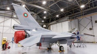 zapryanov zaminava za sasth za priemaneto na parviya balgarski f 16 2 https://netnews.bg/wp-content/uploads/2025/01/zapryanov-zaminava-za-sasth-za-priemaneto-na-parviya-balgarski-f-16-2.jpg