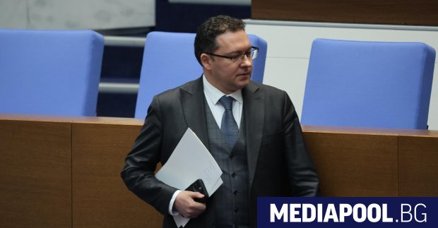 mvr izdirva vsichki uchastvali v sblasaczite pred sgradata na ek v sofiya https://netnews.bg/wp-content/uploads/2025/02/mvr-izdirva-vsichki-uchastvali-v-sblasaczite-pred-sgradata-na-ek-v-sofiya-2.jpg