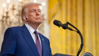 rumanski universitet sthe nominira donald tramp za nobelova nagrada za mir 2 https://netnews.bg/wp-content/uploads/2025/03/rumanski-universitet-sthe-nominira-donald-tramp-za-nobelova-nagrada-za-mir-2.jpg