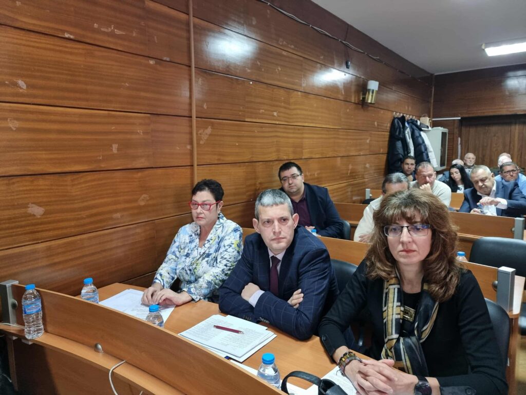Съветниците от БСП в Ямбол настояват за задълбочен анализ за преобразуването на НУ „Св. св. Кирил и Методий“ в основно 2 https://netnews.bg/wp-content/uploads/2025/10/b936f111-b438-4b2d-a7a0-9f0bbfd3092e-scaled.jpeg b936f111 b438 4b2d a7a0 9f0bbfd3092e https://netnews.bg/wp-content/uploads/2025/10/b936f111-b438-4b2d-a7a0-9f0bbfd3092e-scaled.jpeg