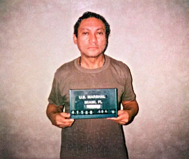 3 anuari 1990 g manuel noriega se predava na amerikanskite morski pehotinci snimki 3 https://netnews.bg/wp-content/uploads/2026/01/3-anuari-1990-g-manuel-noriega-se-predava-na-amerikanskite-morski-pehotinci-snimki-2.webp