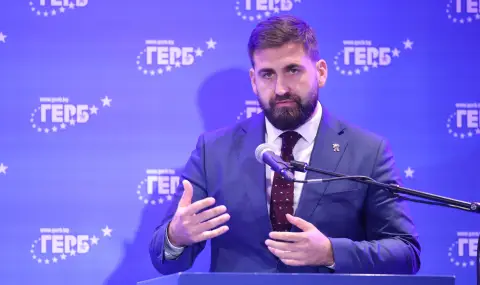 novakov iska aviokompaniite da ostavat roditelite da stoat do decata bez da plashtat za tova 1 https://netnews.bg/wp-content/uploads/2026/01/novakov-iska-aviokompaniite-da-ostavat-roditelite-da-stoat-do-decata-bez-da-plashtat-za-tova-1.webp