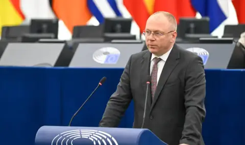ep prie novi pravila za namalavane na migraciata s podkrepata na delegaciata na vazrajdane chast ot esn 1 https://netnews.bg/wp-content/uploads/2026/02/ep-prie-novi-pravila-za-namalavane-na-migraciata-s-podkrepata-na-delegaciata-na-vazrajdane-chast-ot-esn-1.webp