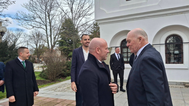 Кандидатите за народни представители от „Прогресивна България“ уважиха празника на община Елхово