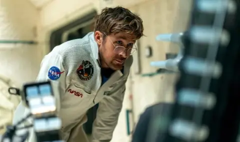 tova li e nai dobrata rola na raian gosling proektat ave maria izleze po kinata 1 https://netnews.bg/wp-content/uploads/2026/03/tova-li-e-nai-dobrata-rola-na-raian-gosling-proektat-ave-maria-izleze-po-kinata-1.webp