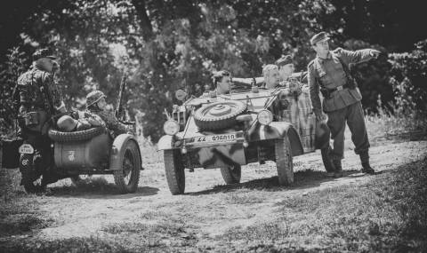 6 април 1941 г. От България Третият Райх едновременно напада Югославия и Гърция