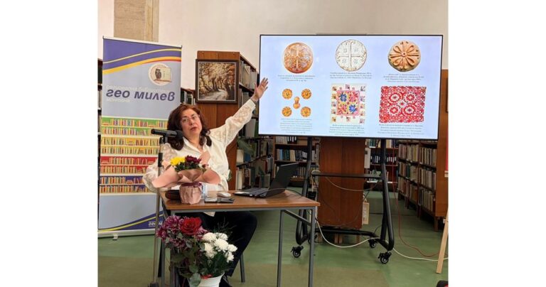 Българската шевица като модерно изкуство: Изложбата „Свѣтъ като цвѣтъ“