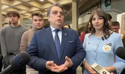 Асен Василев: Бойко Борисов го знаем, той е страхливец и не се е явявал на дебат от 2009 година