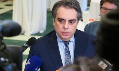 Асен Василев: Това, което ни предлага Румен Радев е алтернативата, която Орбан предложи в Унгария