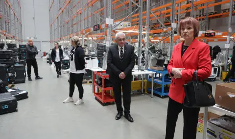 deistvate po scenarii rosica mateva kam predstavitelite na gerb koito otvoriha s otvertka mashina za glasuvane 1 https://netnews.bg/wp-content/uploads/2026/04/deistvate-po-scenarii-rosica-mateva-kam-predstavitelite-na-gerb-koito-otvoriha-s-otvertka-mashina-za-glasuvane-1.webp
