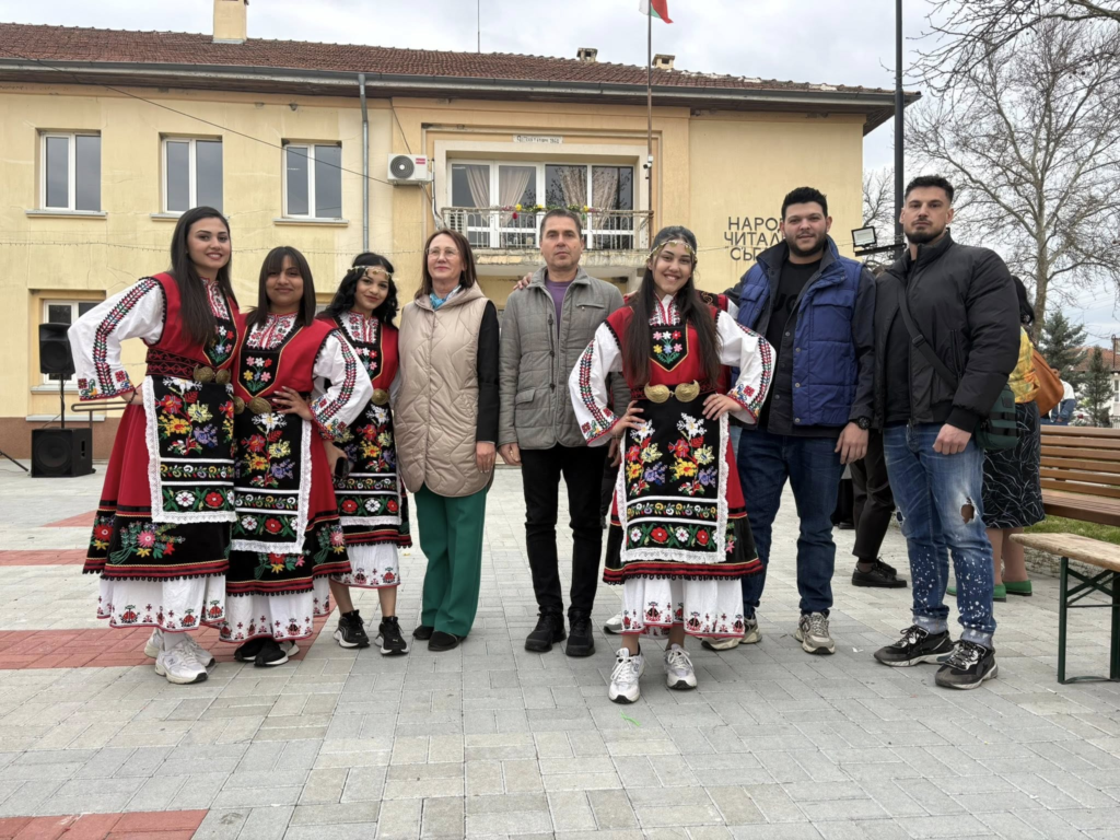 Кандидатите на ДПС в Ямбол почетоха героите на Априлското въстание на възстановка в село Крумово 4 https://netnews.bg/wp-content/uploads/2026/04/image-86.png image 86 https://netnews.bg/wp-content/uploads/2026/04/image-86.png