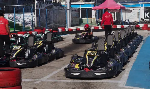 karting emociata prevzema varna bitka za test s bolid ot formula 4 pod zorkia pogled na nikola colov 1 https://netnews.bg/wp-content/uploads/2026/04/karting-emociata-prevzema-varna-bitka-za-test-s-bolid-ot-formula-4-pod-zorkia-pogled-na-nikola-colov-1.webp