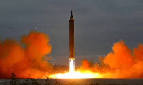 НАТО критикува Русия и Китай за ядрените им политики и ги призова да работят със САЩ