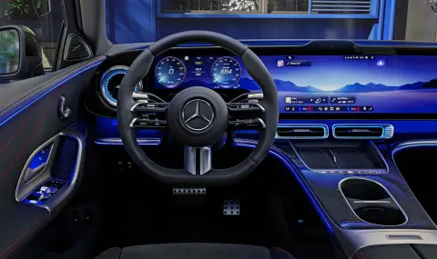 Първи официален поглед към интериора на новата C-Class