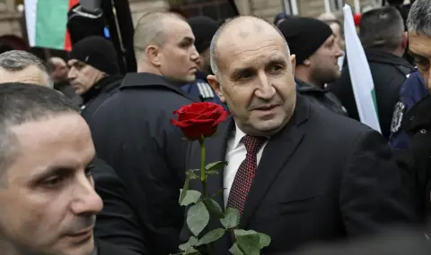 Румен Радев: Нито цент от българските пари не трябва да отива за войните
