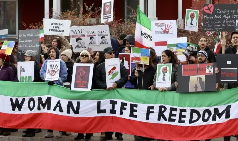 tramp se pohvali che e spral ekzekuciata na osem iranki teheran otricha za smartni prisadi sreshtu jenite 1 https://netnews.bg/wp-content/uploads/2026/04/tramp-se-pohvali-che-e-spral-ekzekuciata-na-osem-iranki-teheran-otricha-za-smartni-prisadi-sreshtu-jenite-1.webp