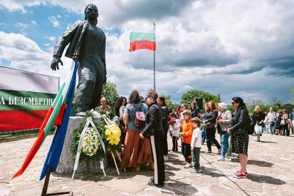 Почетоха 150 години от Бояджишкия бунт - едно от най-трагичните събития в Априлската епопея 5 https://netnews.bg/wp-content/uploads/2026/05/700396638_1411214771035889_72899152118630308_n.jpg 700070342 1411217904368909 8479060907536065664 n https://netnews.bg/wp-content/uploads/2026/05/700396638_1411214771035889_72899152118630308_n.jpg