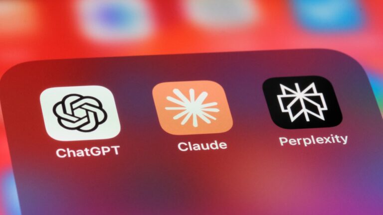 Нов лидер при бизнес решенията с изкуствен интелект: Claude изпреварва ChatGPT