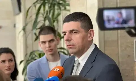От сблъсък до солидарност: Неочакваният жест на Ивайло Мирчев към агресивния куриер
