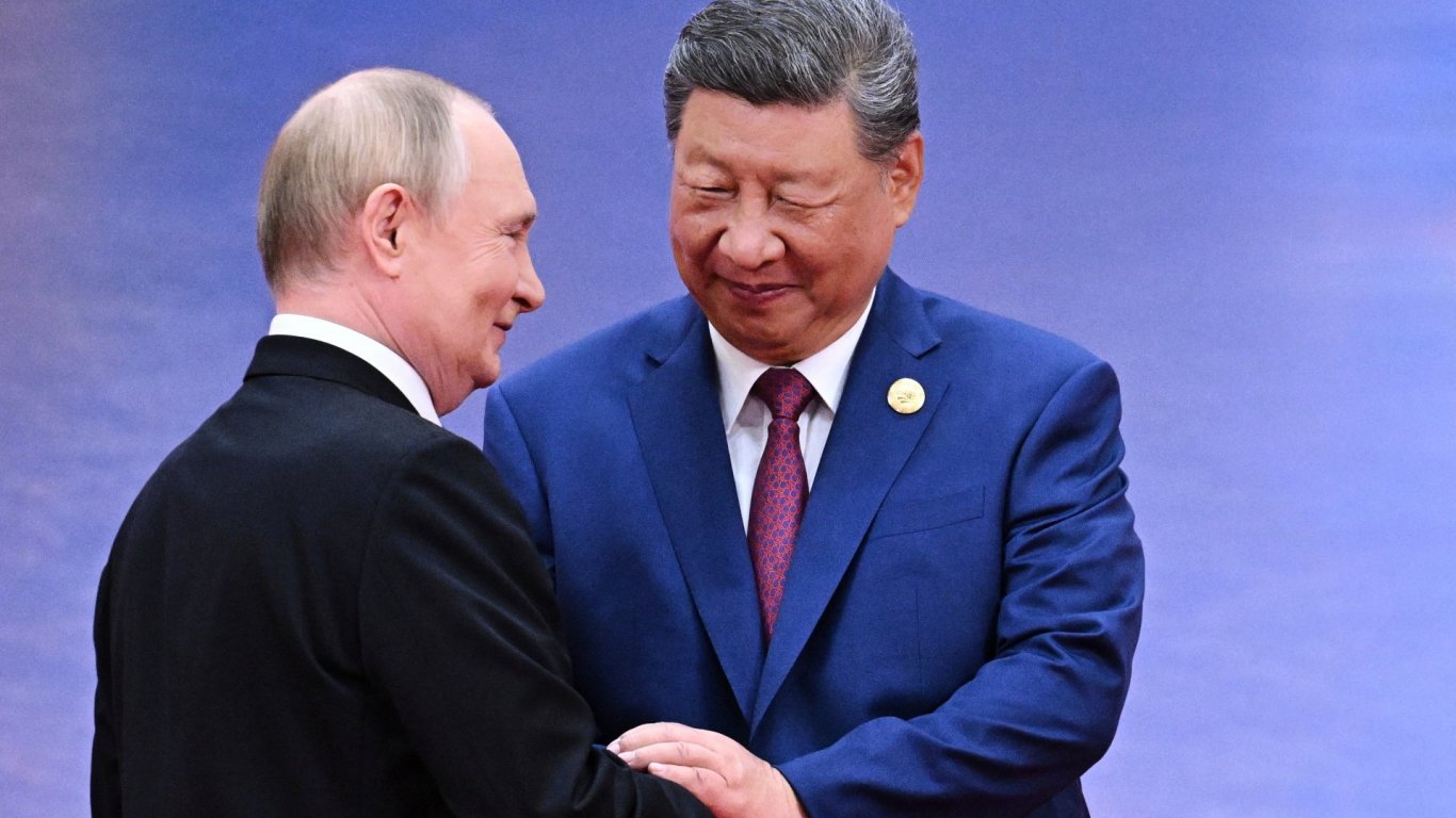 дипломатическият мост между москва и пекин: посланието на путин към китай