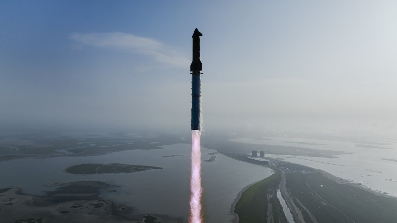 милярдният риск на мъск: ще прогърми ли starship и ще срине ли това мечтите за ipo?