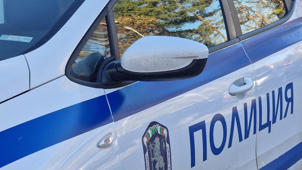 трагедия в нощта: опасен опит за пресичане на пътя между хасково и димитровград кости на живот на възрастен мъж