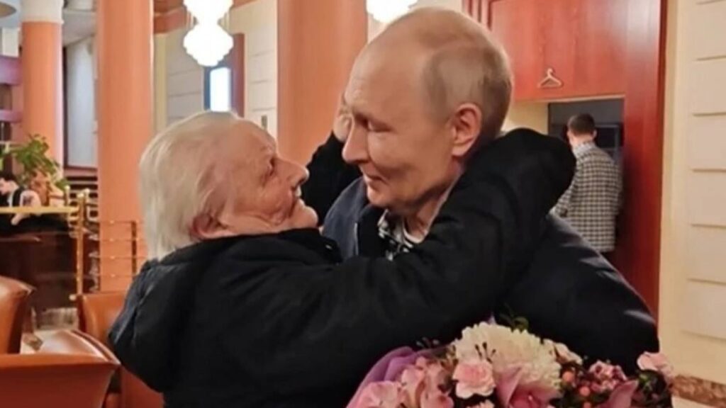 ученикът, който стана президент: сюрприз за бившата учителка на путин